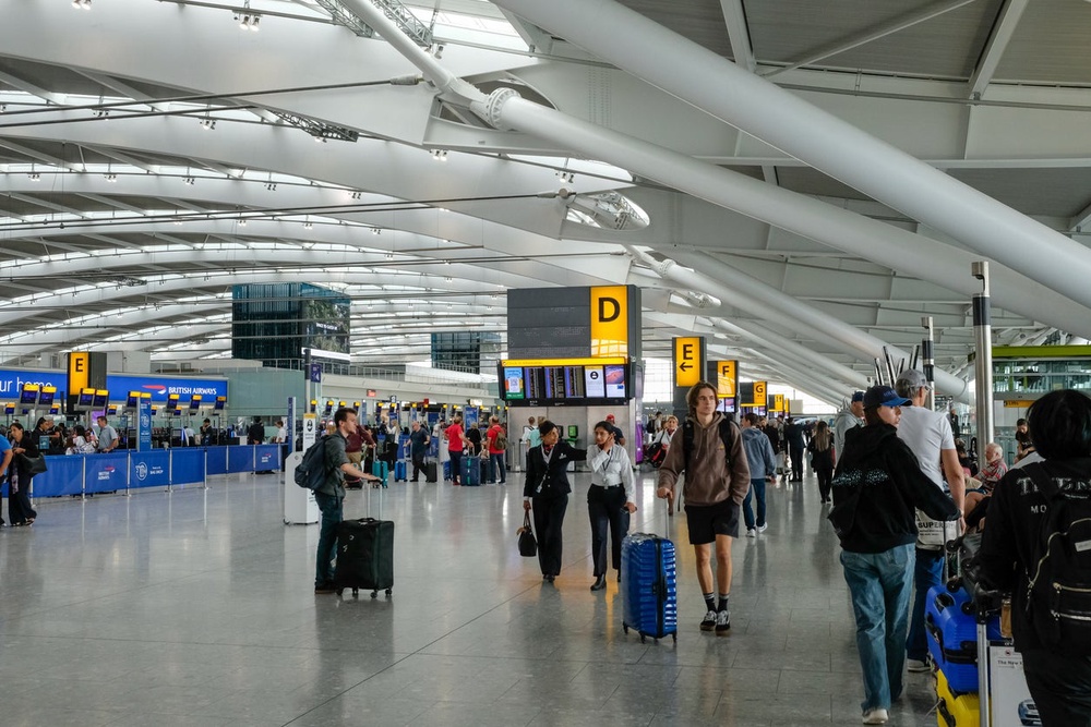 Another popular scam involves flight cancellations (Getty Images)