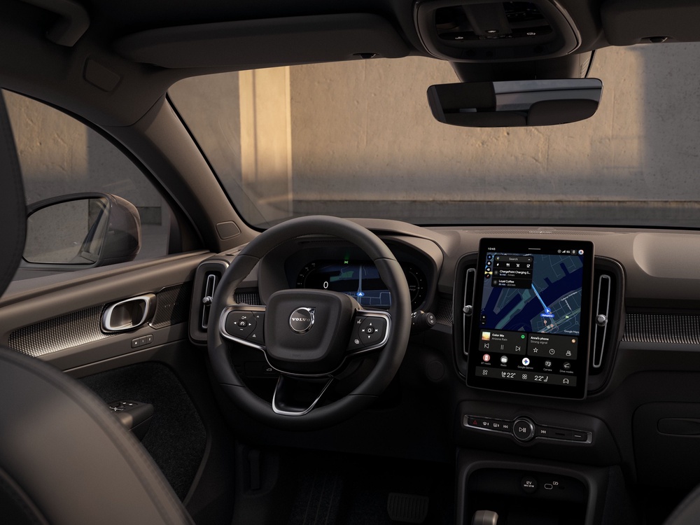 Volvo EX40 and EC40 models both get bigger screens with updated tech including Gemini AI assistance (Volvo)