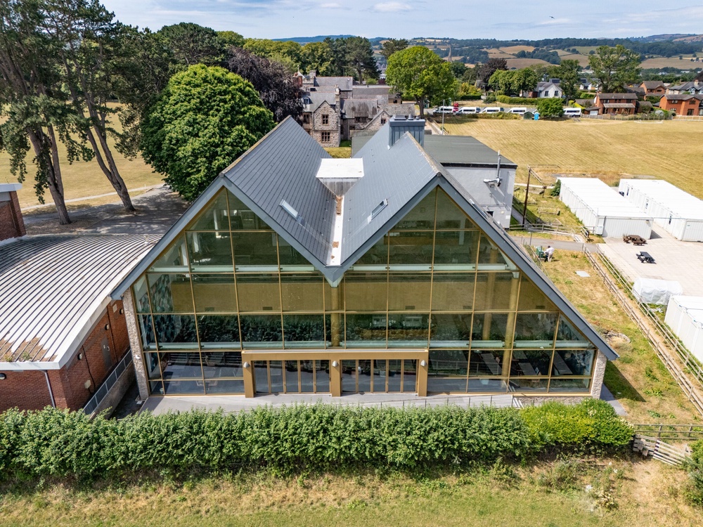 The property features a dining hall and 11 other buildings (Sanderson Weatherall)