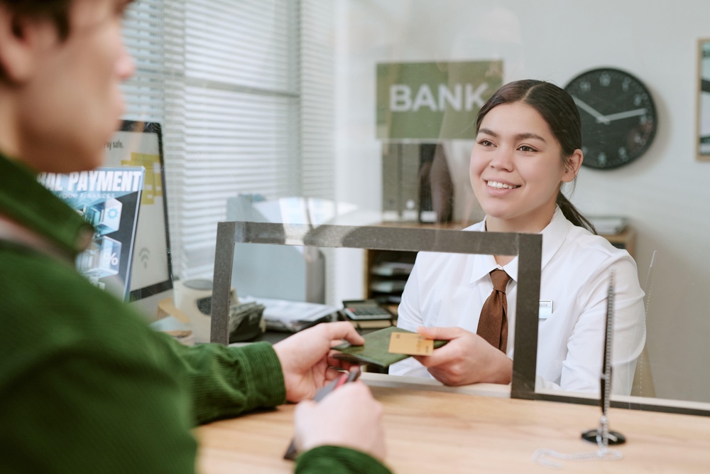 Multiple major UK banks are currently offering £200 or more in cash to persuade consumers to switch current accounts, paired with improved interest rates on savings, and moving accounts has never been simpler