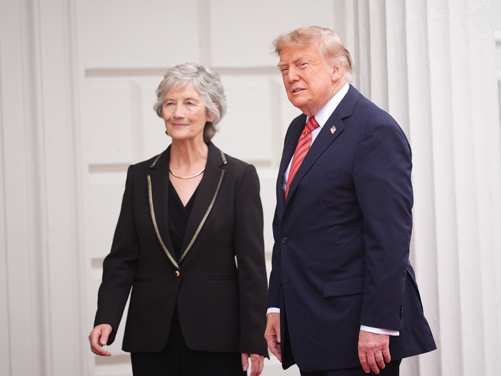 President Catherine Connolly welcomes US President Donald Trump as he arrives (James Manning/PA) (PA Wire)