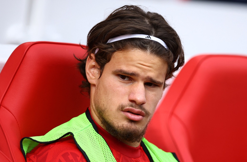  (Reuters)
