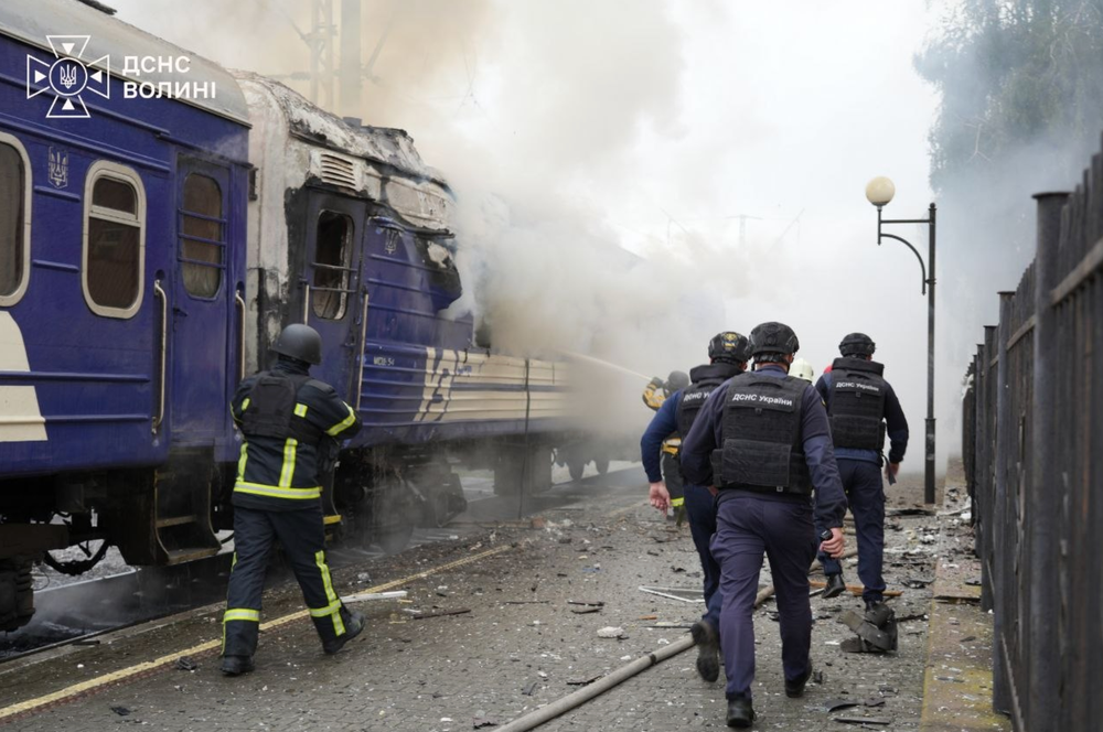 Train struck by Russian drone near Polish border (State Emergency Service)