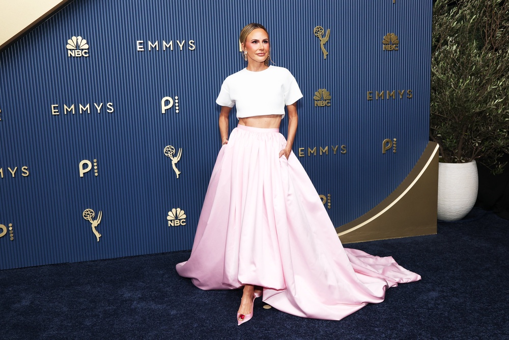 Keltie Knight's fit was the definition of questionable. The too-casual white crop top combined with the princess-like pink skirt ... was she going to the Emmys or a kids birthday party? (Getty)