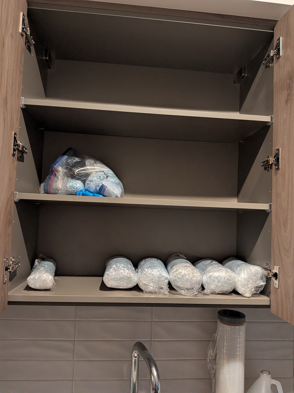 Agents reportedly found the Olympic + Hill apartment building that the duo was living in through a confidential source who arranged to pay $125,000 for 500,000 fentanyl pills from an alleged drug trafficker (DOJ)