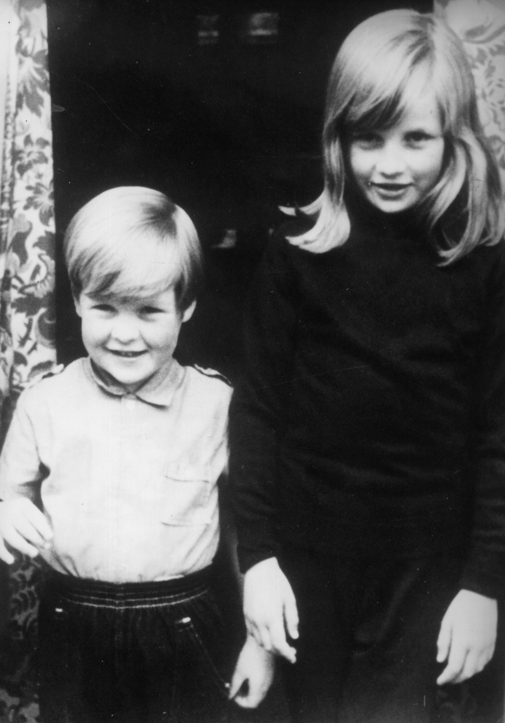 The pair’s cousin Robert told biographer Tina Brown that Diana was a ‘wonderful older sister’ (Getty Images)