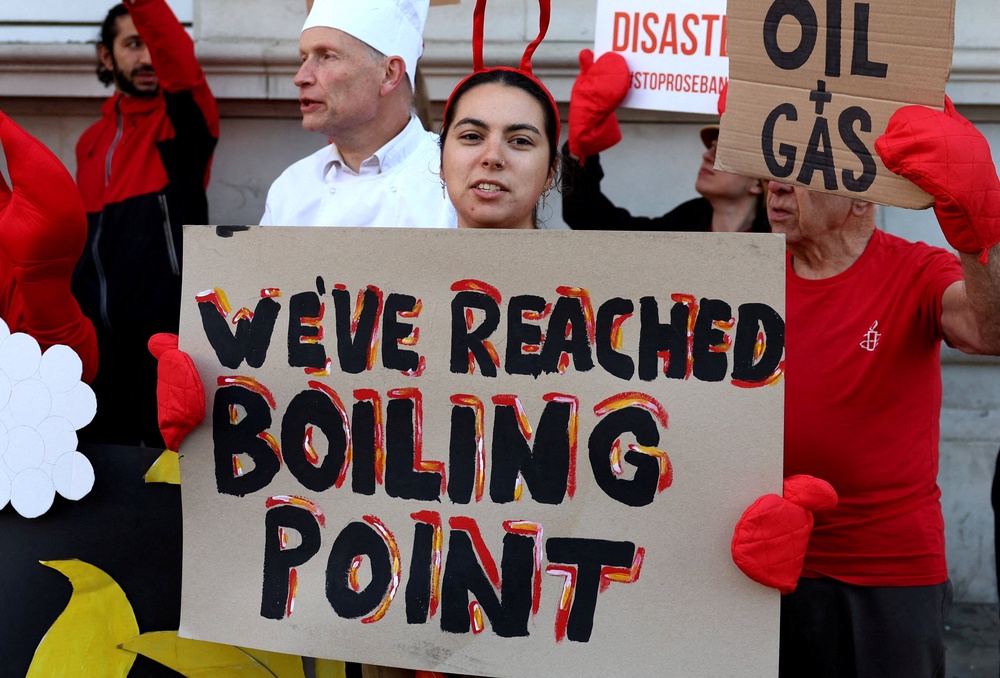 Cross-party consensus on climate targets has weakened, with both the Conservatives and Reform UK calling for increased domestic fossil fuel extraction. (Reuters)