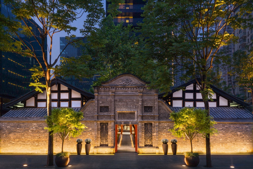 Upper House Chengdu has a contemporary take on traditional courtyard homes (Upper House)