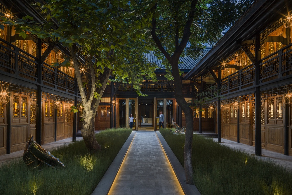 Upper House’s pretty courtyard (Upper House)
