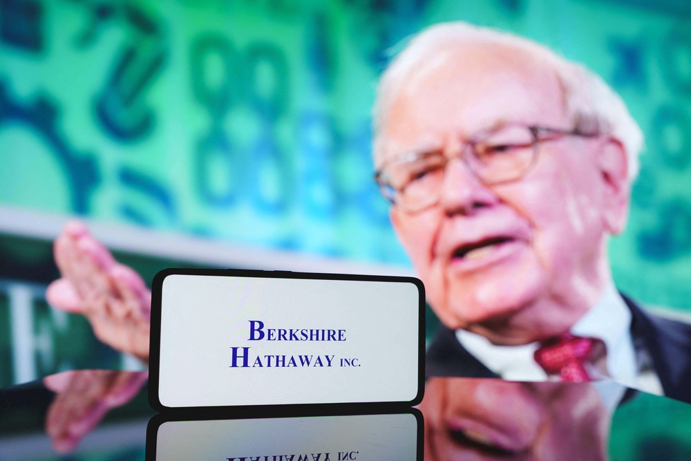 Warren Buffett is stepping down as chairman of Berkshire Hathaway (Alamy/PA) ((Alamy/PA))