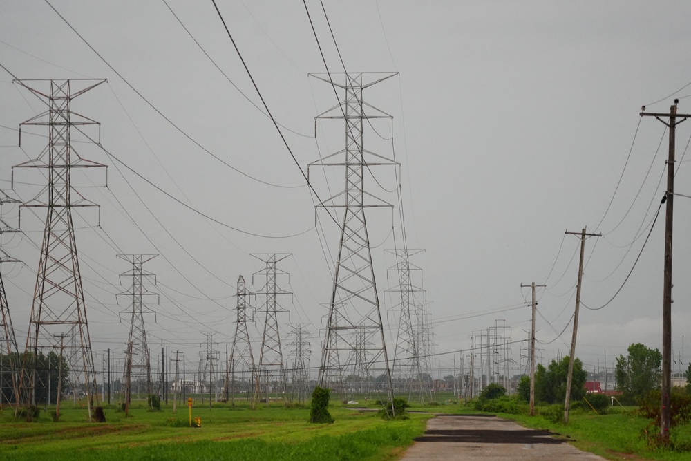 Gas turbines are used to power Colossus II, a site located in Memphis, Tennessee. This picture shows a network of power lines near the facility (AFP/Getty)