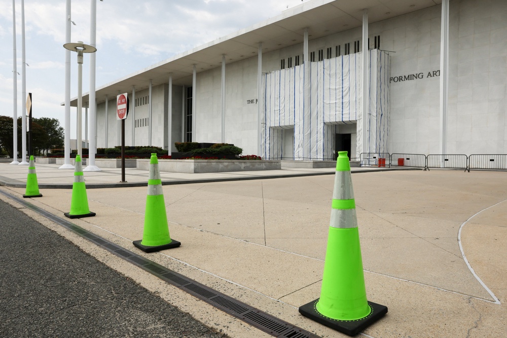 Traffic cones keep cars from entering the driveway at the Kennedy Center, which was ordered to be closed for repairs by its board this week (Reuters)