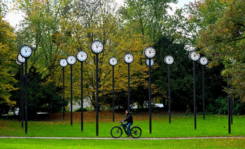 Multiple studies have analyzed why the days feel shorter as you age (AFP/Getty)