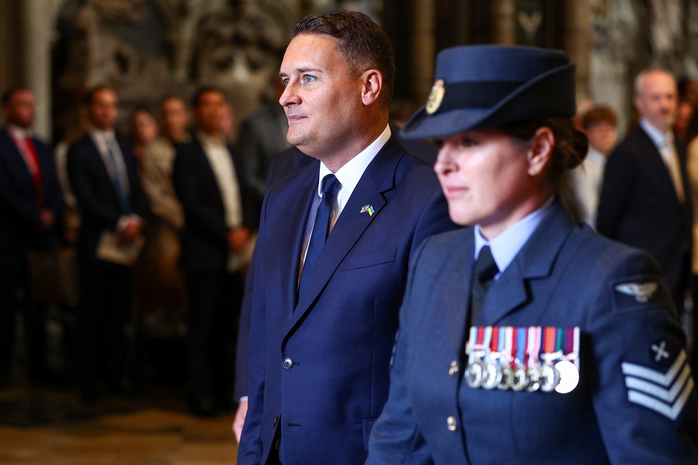 Defence Secretary Wes Streeting joined the service to ‘remember the courage’ of ‘those who fought for our freedom’ (Peter Nicholls/PA) (PA Wire)