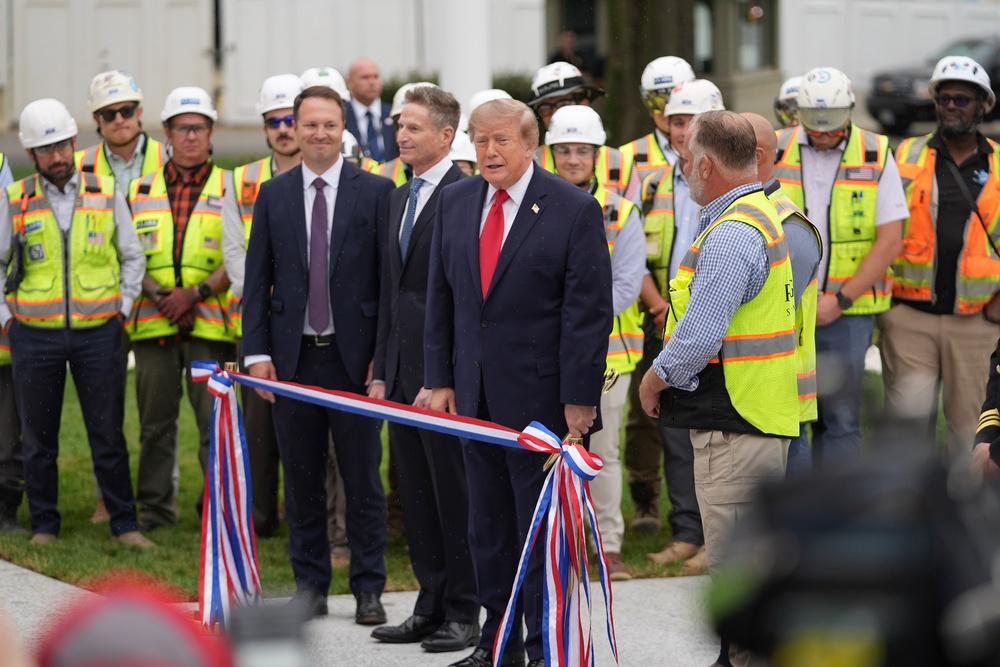 No film footage from the White House TV pool was available for a ribbon-cutting event on September 21, forcing the president to address an audience of no one (AP)