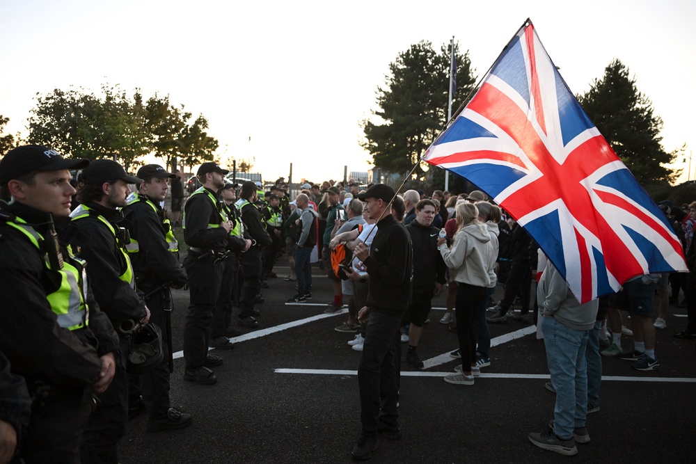 Anti-migrant demonstrators gather in Gosport on Tuesday (Getty)