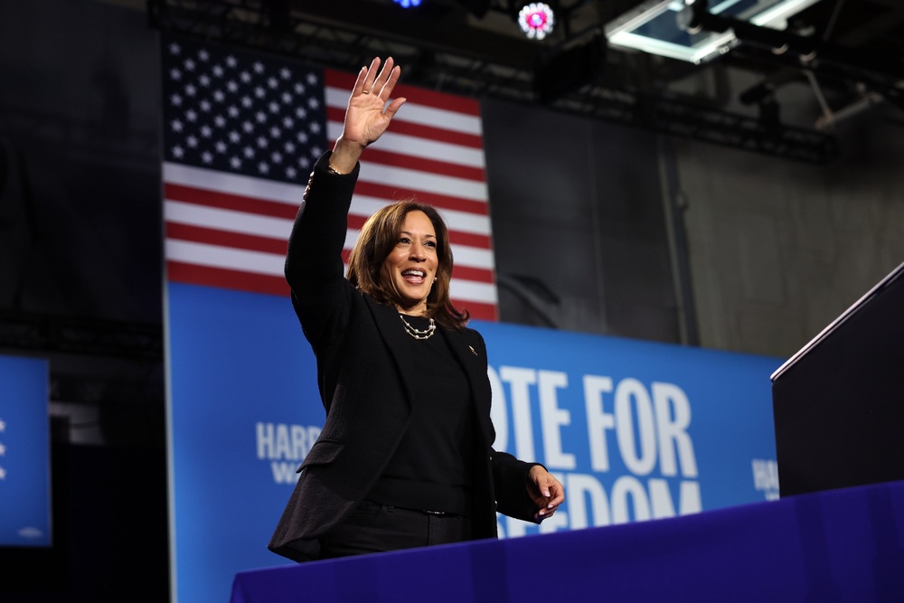 Former Vice President Kamala Harris holds a slim lead at 17 percent, topping a crowded early primary field (Getty Images)