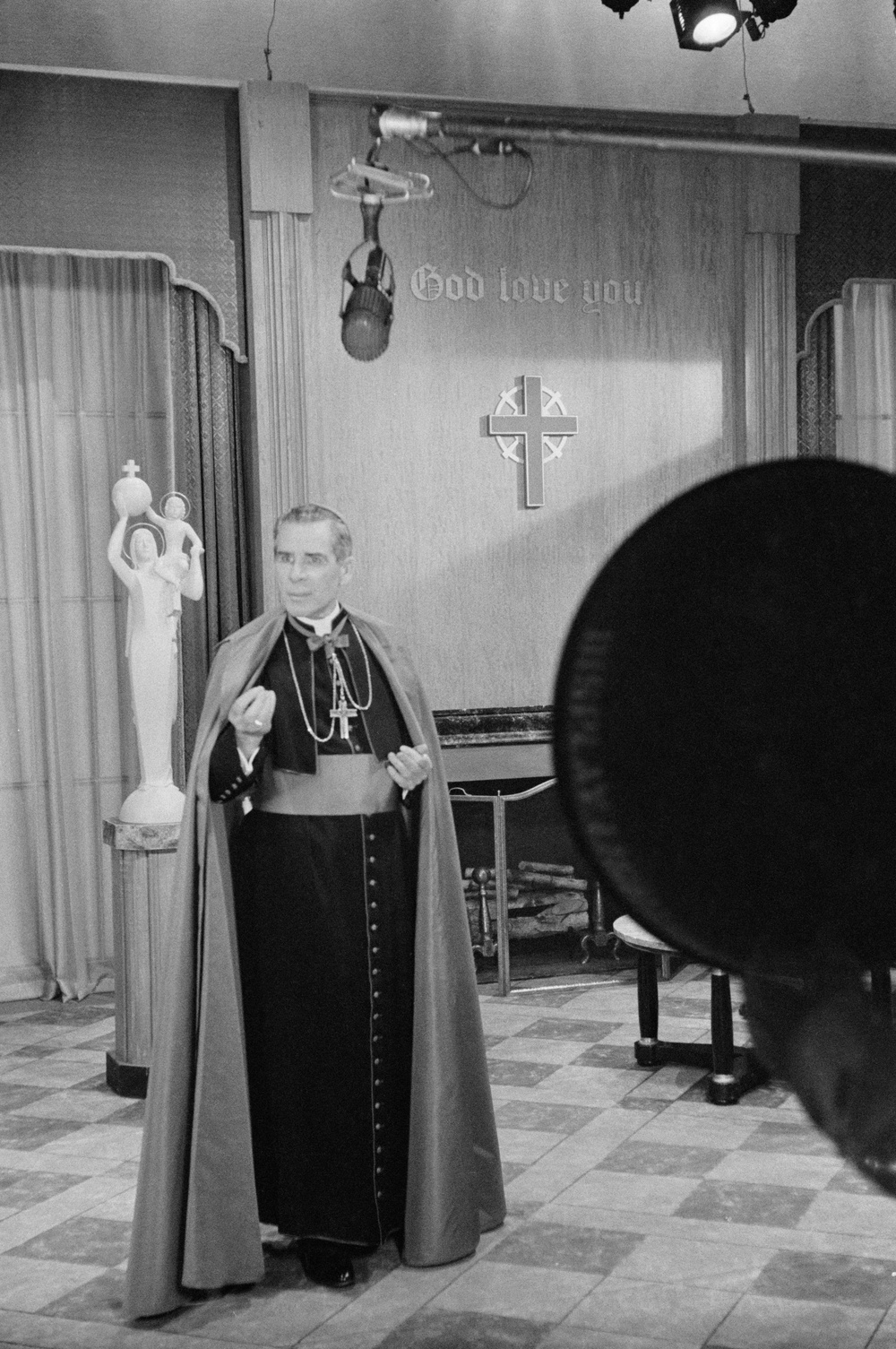 Fulton J. Sheen on the set of the television series 'Life is Worth Living' in New York City, circa 1955 (Getty Images)