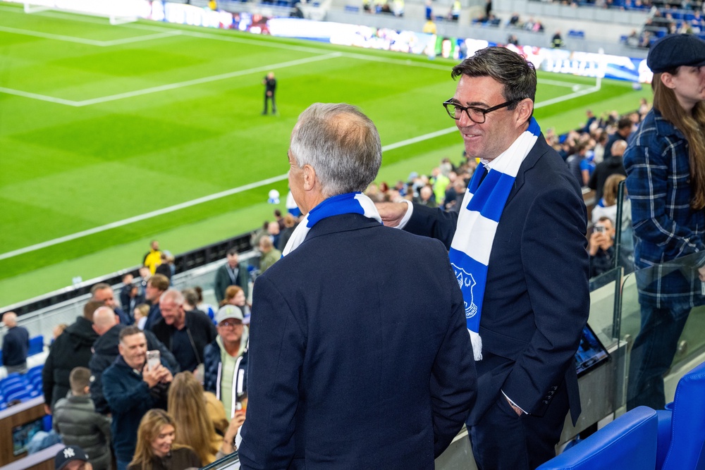 Andy Burnham (right) is an Everton fan (Getty)