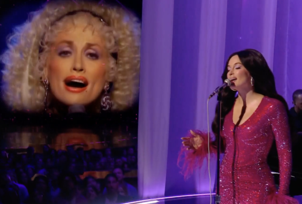 The tribute performance began with footage of Parton introducing the classic 1974 hit (CBS/MTV)