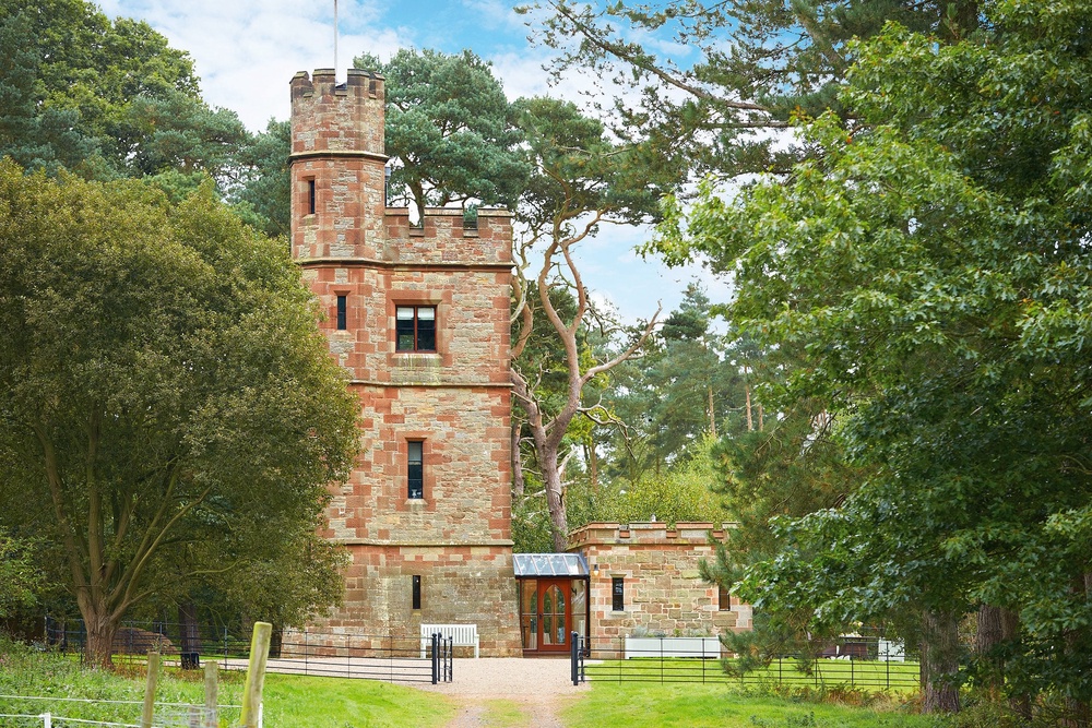 The Knoll Tower is a Grade II-listed Victorian hunting lodge (Coolstays)