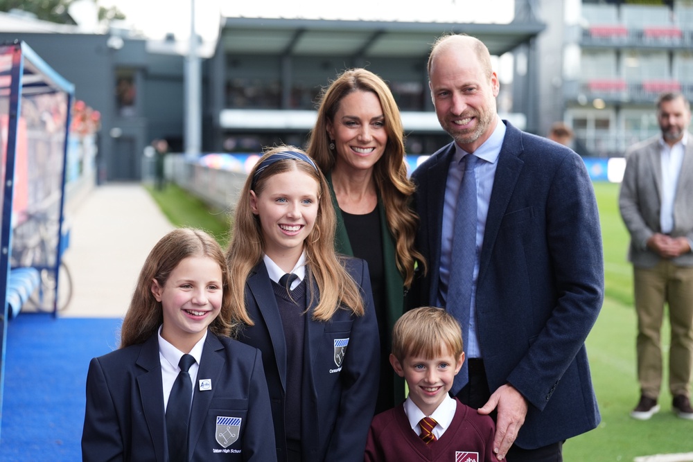 The Prince and Princess of Wales pose for a photo with Rob Burrow’s children (Mike Egerton/PA) (PA Wire)