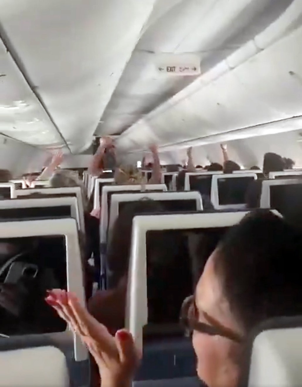 Passengers on the flight applaud after the plane landed in Saudi Arabia (i24 Israel News)