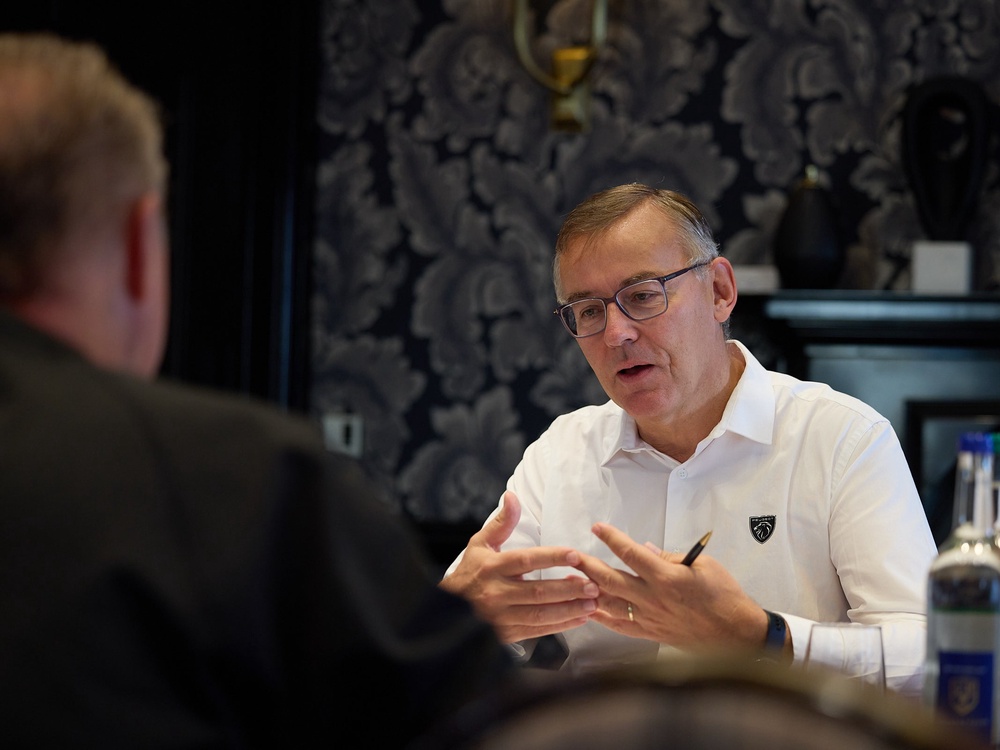 Peugeot CEO Alain Favey told us about plans for “a new, a bit smaller C-SUV” that will rival the Skoda Elroq (Peugeot)