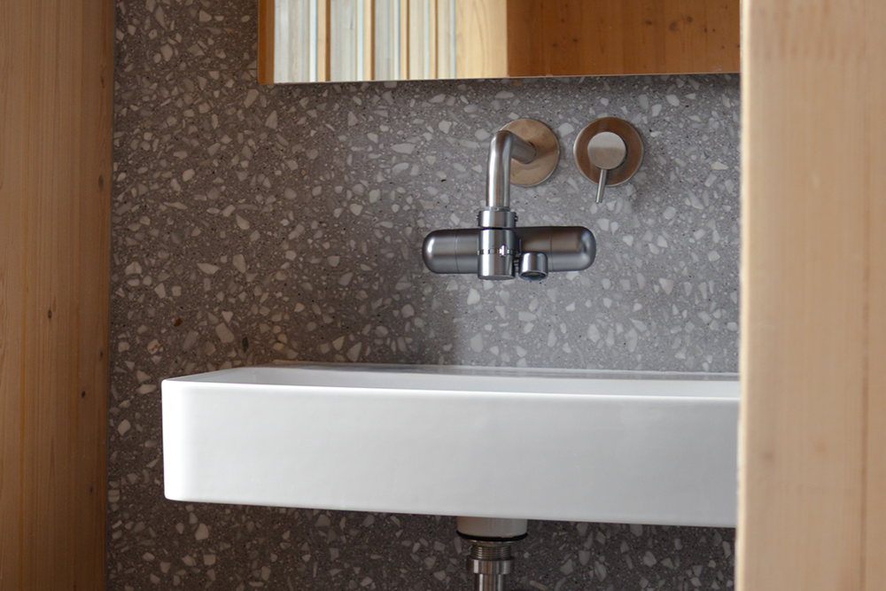 The skin filter is designed to fit on standard, single-lever bathroom taps (Hello Klean)