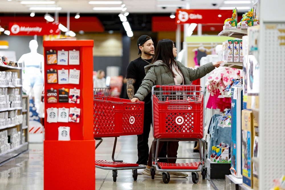 The total number of holiday staff hired this season will likely fall significantly short of the number hired in years past (AFP/Getty)
