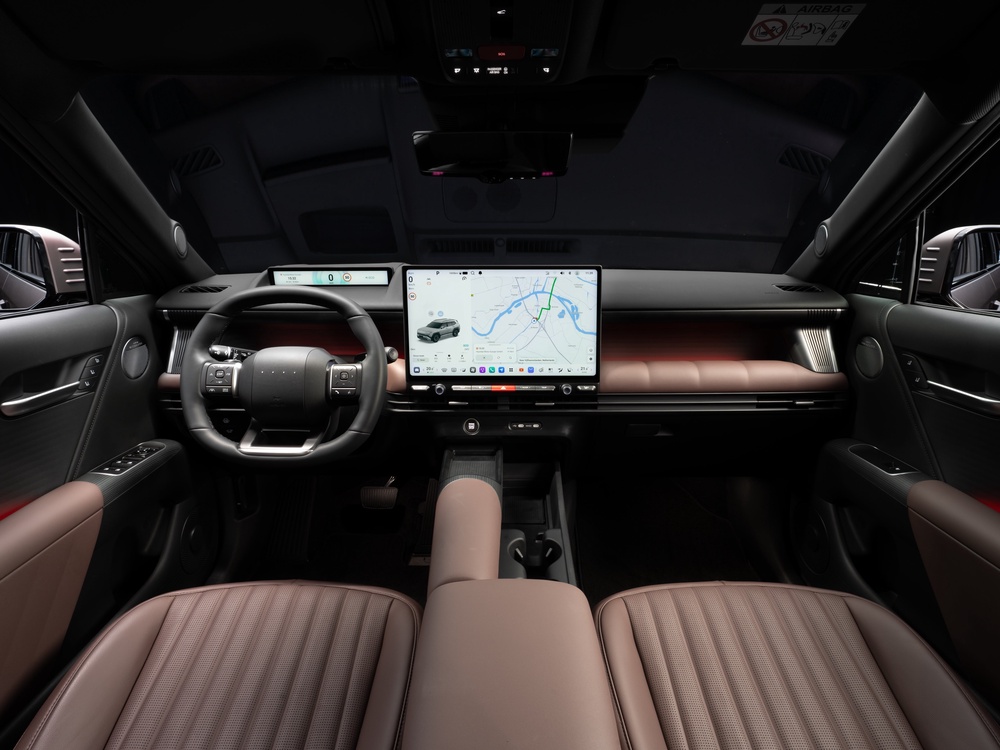 The new Hyundai Tucson's interior has gone upmarket with soft padding on the dash and an Android-based 17-inch touchscreen (Hyundai)