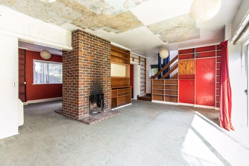 The property has been altered and extended over the years, with additions including a kitchen, garden room, store and integral garage (Jam Press/Chatt Estates)