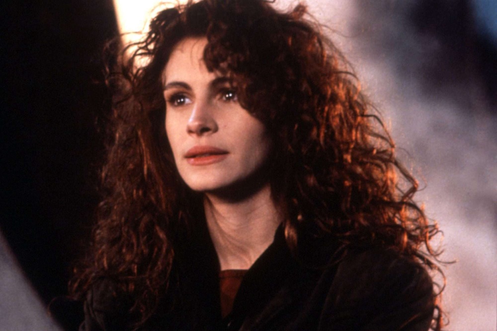 Julia Roberts played medical student Rachel Mannus in  ‘Flatliners,’ produced by Michael Douglas (Columbia Pictures)