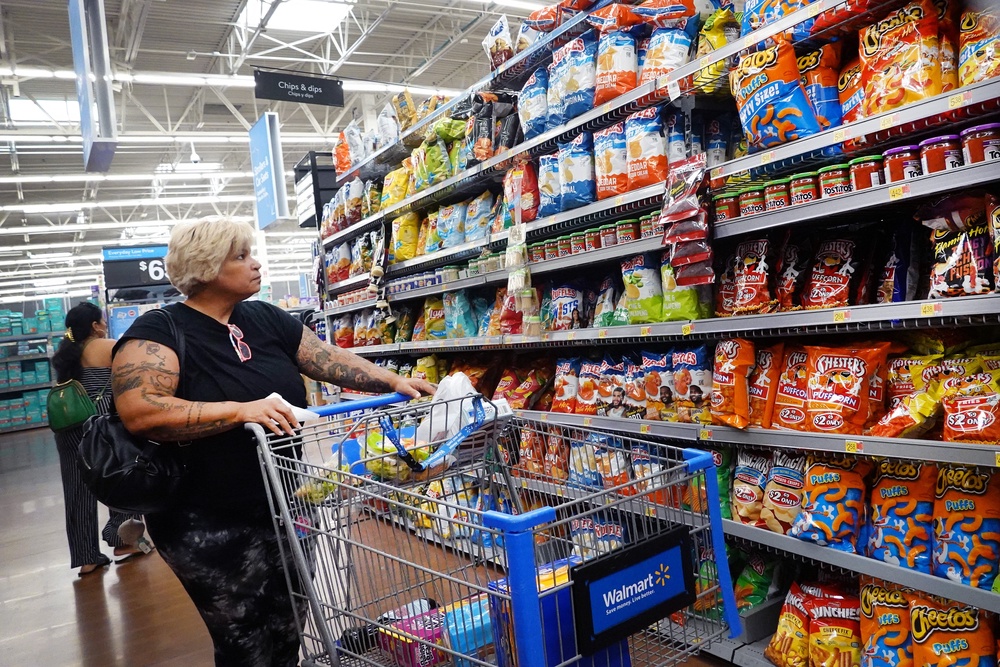 The American diet is largely made of processed foods - relying on these products and other habits are putting our brains at risk, experts say (Getty Images)