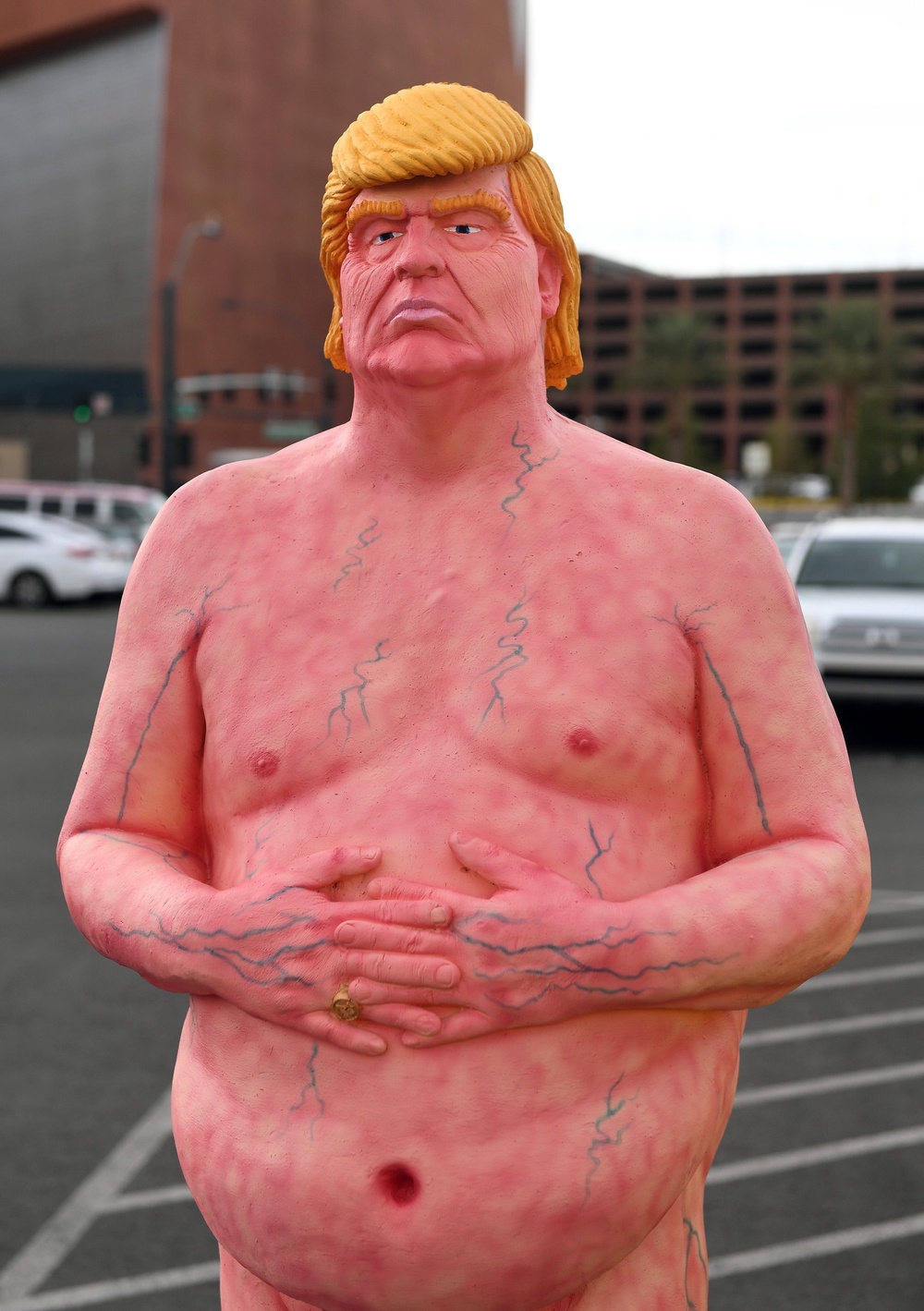 A nude statue of Trump in Las Vegas, ahead of the 2016 elections (Getty)