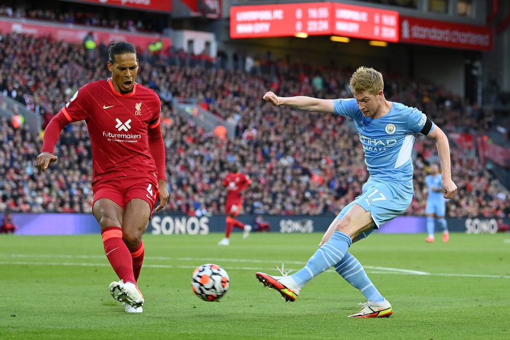 Liverpool and Manchester City's rivalry defined a Premier League era (Getty)