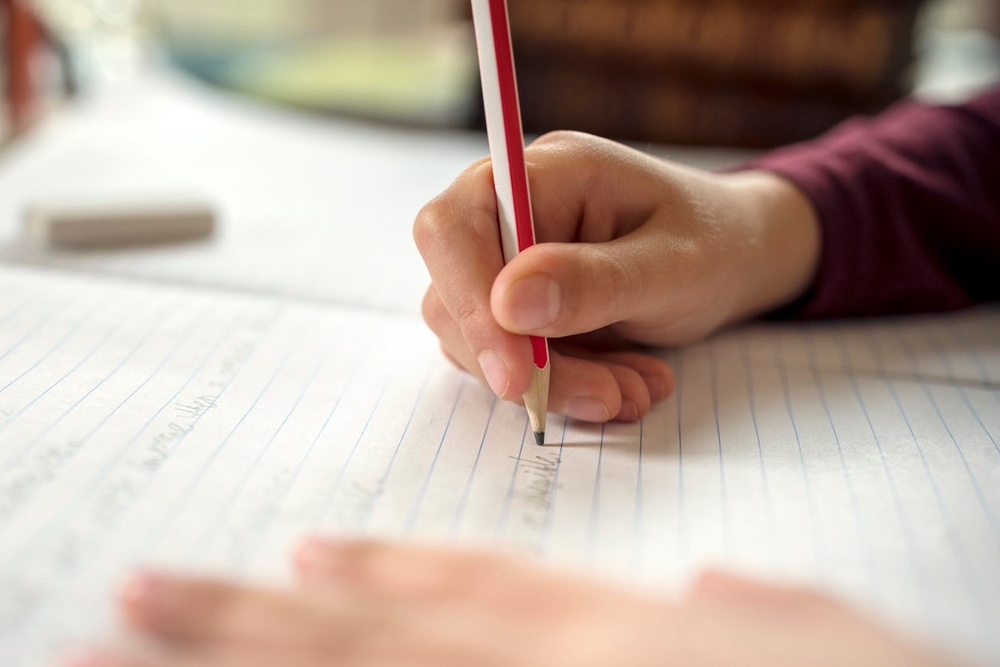 Schools should be places where the Israel-Hamas conflict can be discussed openly, a new report says (file photo) (Getty/iStock)