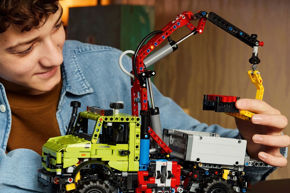 Parents are looking for toys that encourage more creative play away from technology this Christmas (Smyths Toys/PA Wire)