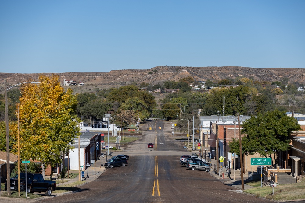 Roberts County, located about 80 miles northwest of Amarillo, is home to roughly 870 people. Its economy revolves around agribusiness and oil, and it is one of just three Texas counties that still prohibits alcohol sales. Its only city is Miami, pronounced ‘My-am-uh’ (AFP via Getty Images)