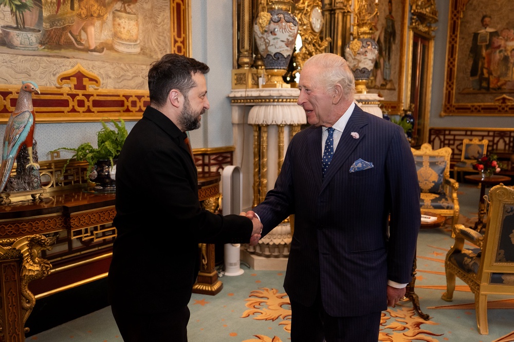 The monarch and Volodymyr Zelensky during the audience (Aaron Chown/PA) (PA Wire)