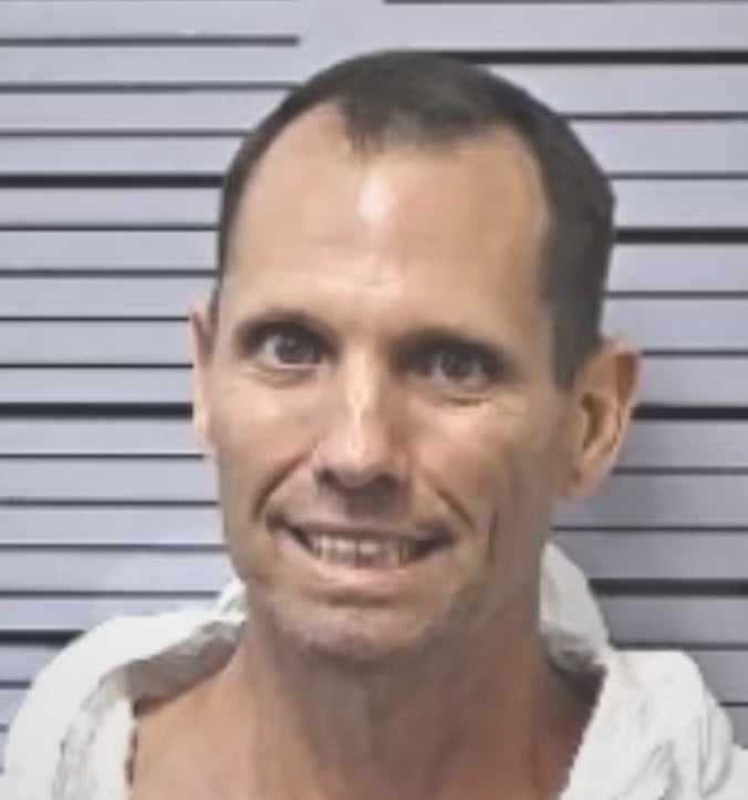 Thomas Steele is accused of murdering two relatives with a chainsaw and leaving their bodies decapitated (Mobile County Metro Jail)