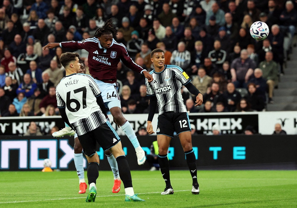 Johan Manzambi scored the only goal in the clash at St. James' Park (Reuters)