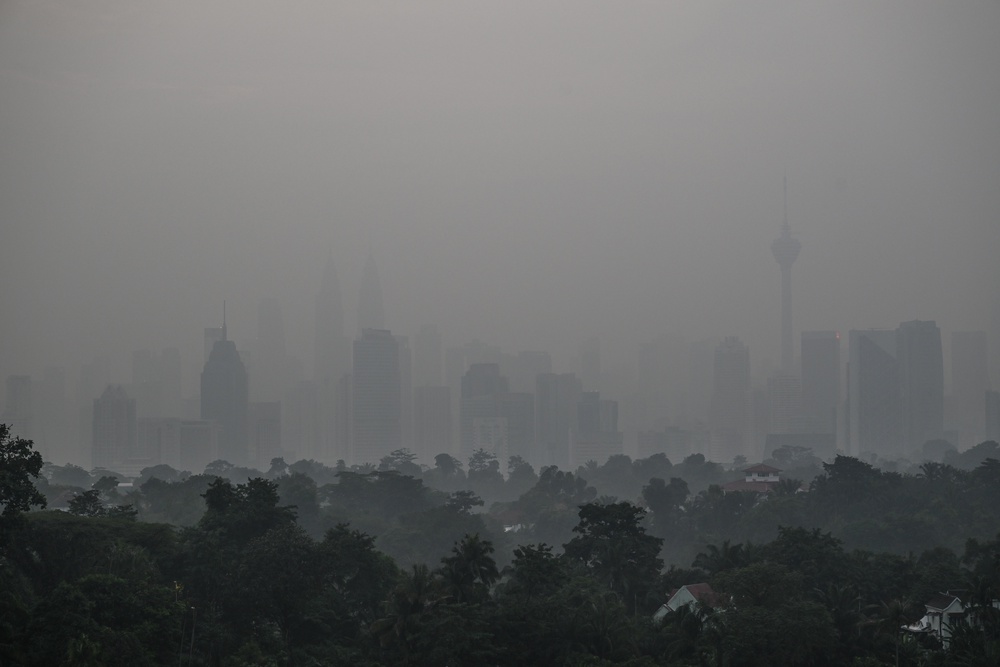 The skyline of Kuala Lumpur is seen amid thick smog during sunrise on 17 October 2026 (AFP/Getty)