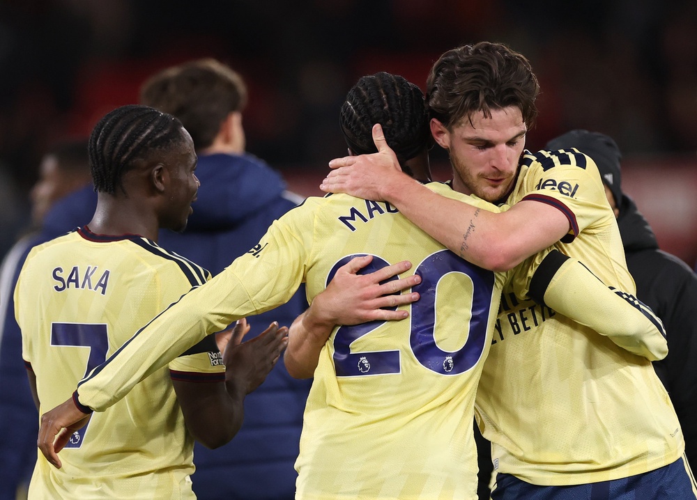 Image from: Bayern Munich v Arsenal LIVE: Kane sets up superb Bayern equaliser after Saka injury blow