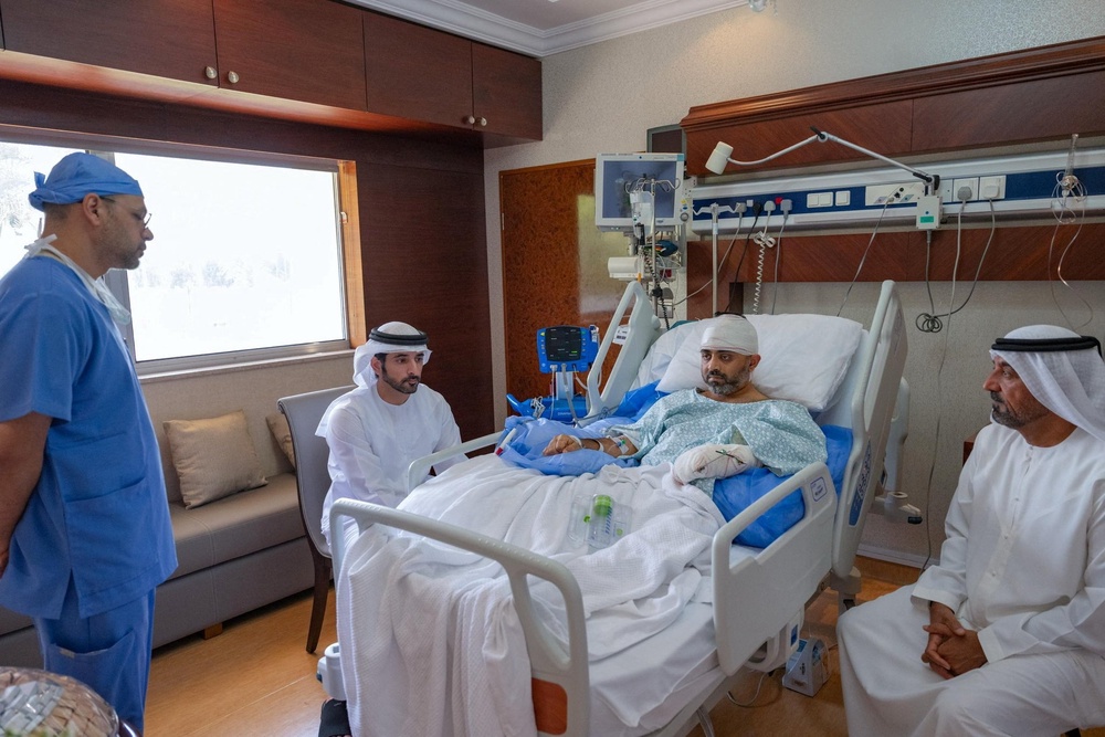 Dubai crown prince Hamdan bin Mohammed Al Maktoum meets Captain Smit Machchhar in hospital (Reuters)