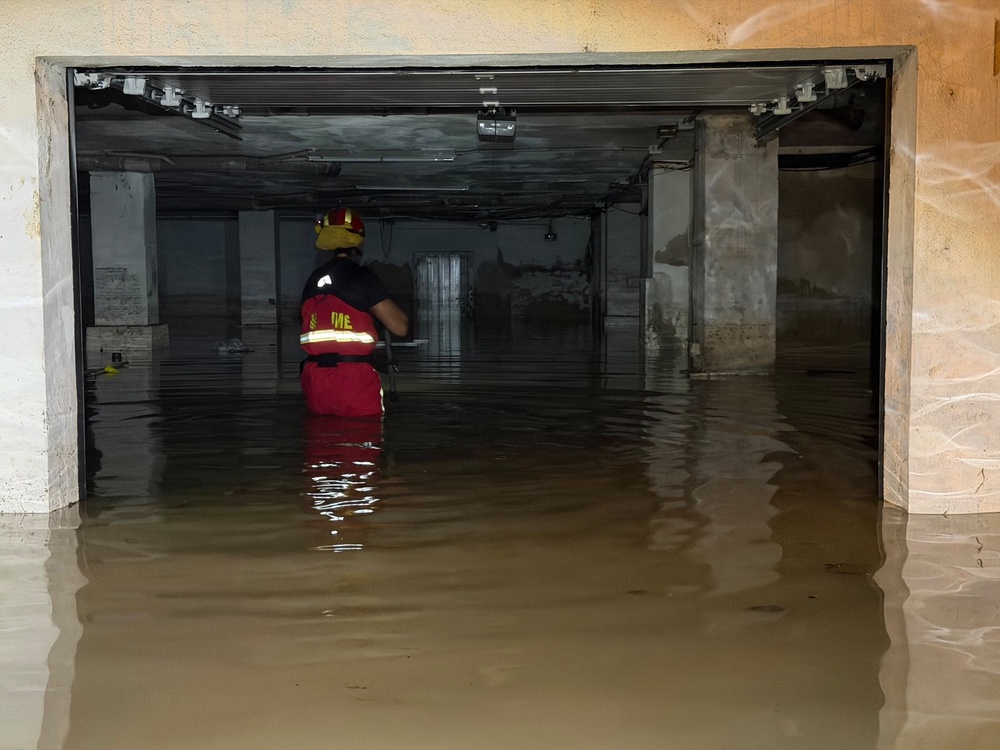 An entire car park was flooded during heavy rain in Ibiza (X/@Emergencies_112)