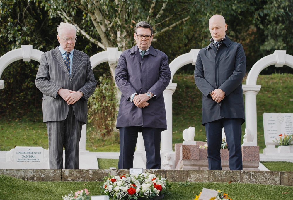 Prime Minister Andy Burnham after laying a wreath with Aberfan disaster survivor Jeff Edwards (Ben Birchall/PA) (PA Wire)