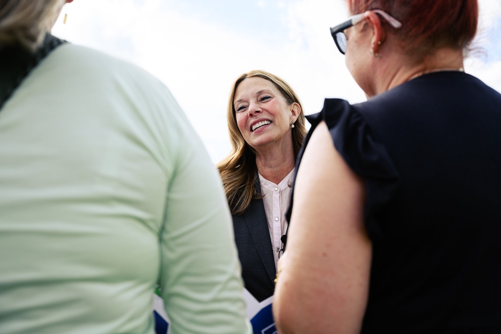 The advertisement features Acton’s birth mother, Donna Arthur, calling her ’a liar’ and insinuating she has mental health issues (Getty Images)