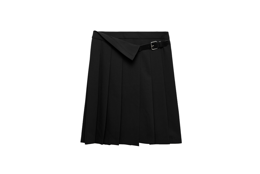 Image from: Where to shop Claudia Winkleman’s iconic Celebrity Traitors outfits