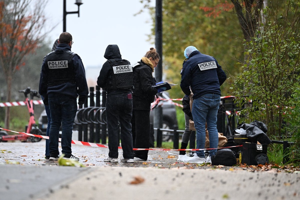 Image from: France protests latest: 135 arrested and tear gas fired at demonstrators as unrest erupts